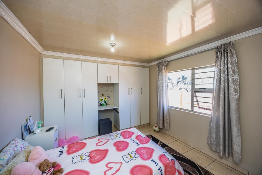 10 Bedroom Property for Sale in Greenfields Eastern Cape